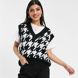 Wednesday's Girl oversized sweater vest in houndstooth ASOS L